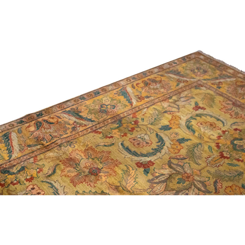 Hand Knotted Wool Oriental Area Rug in Ivory And Gold