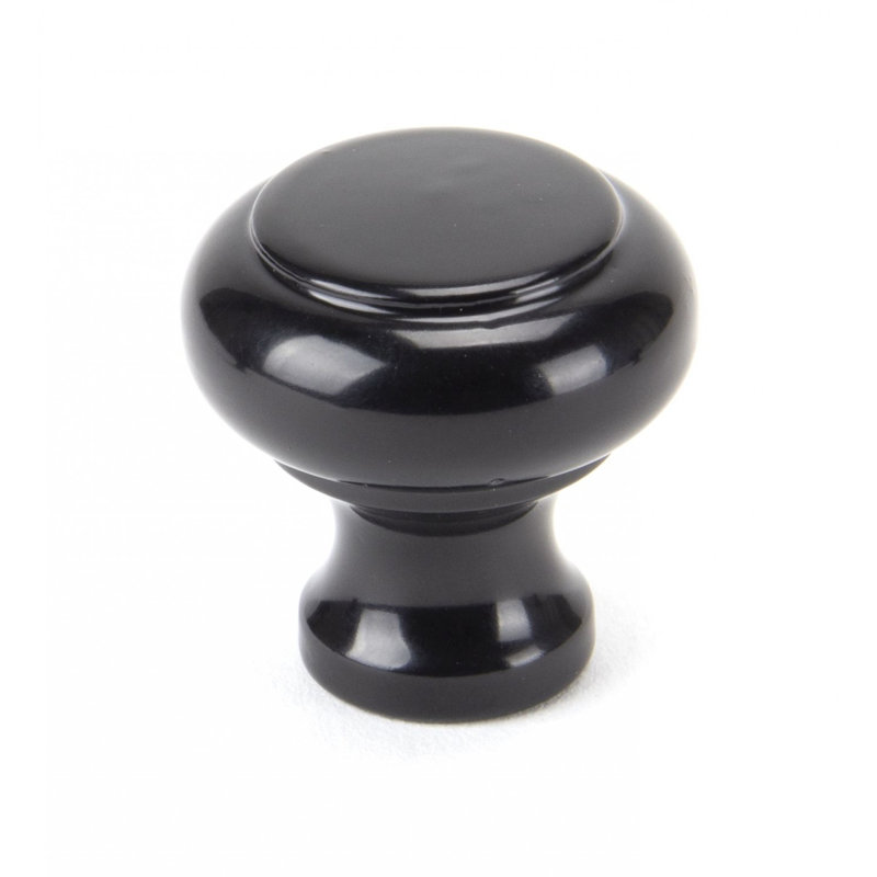Regency 30mm Diameter Round Knob, Black