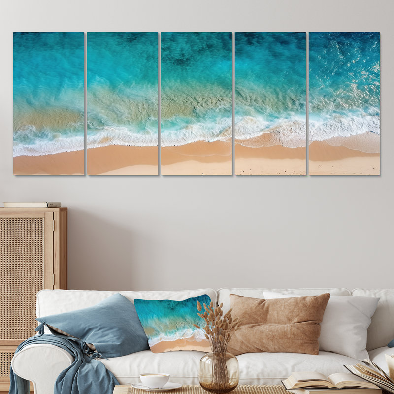 «Blue Tranquility Beach Aérienne IV - Coastal Beach», art mural 5 pièces, H 28 po x l 60 po