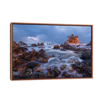 Swirling by Jaeyoun Ryu - Floater Frame Print on Canvas