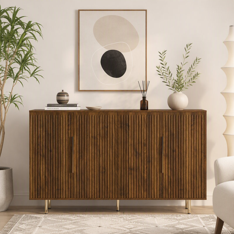 Buffet moderne cannelé avec tablettes réglables