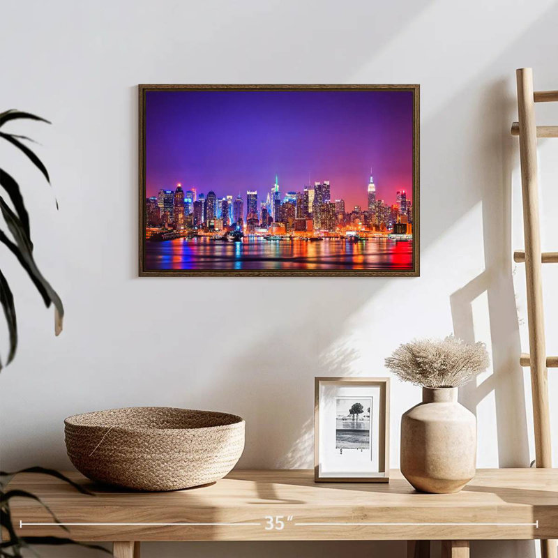 New York, la nuit, 19 po x 13 po, Cadre flottant en noyer