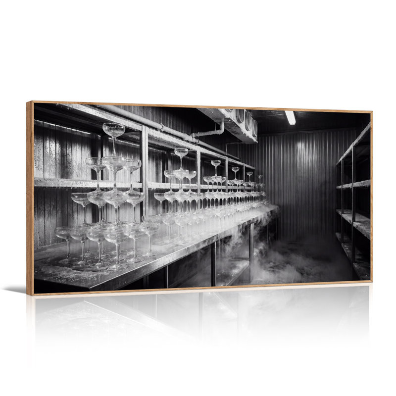 «Black and White Champagne Glasses in Frosty Freezer», art mural sur toile