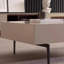 Table basse minimaliste de conception moderne-104977402-104977407-104977411