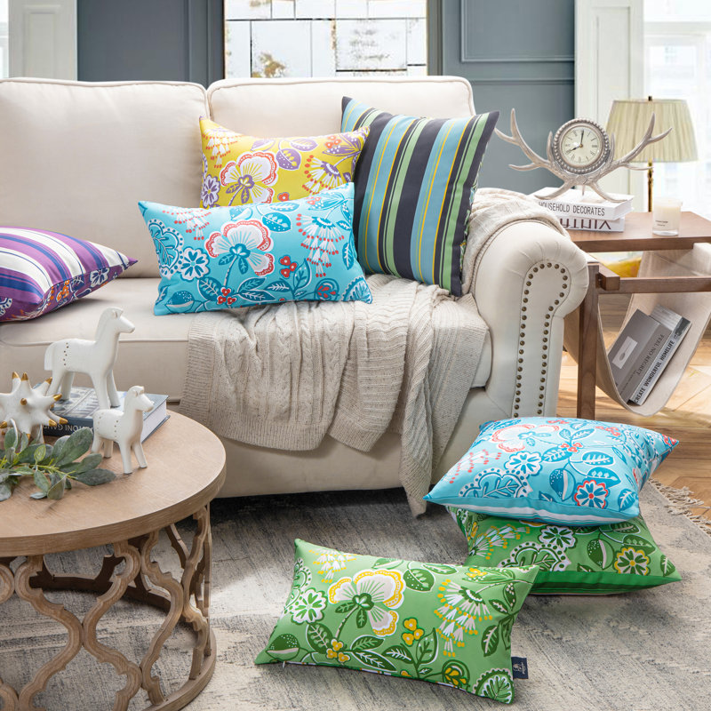Phantoscope Outdoor Floral Colleciton Indoor/Outdoor Reversible Throw Pillow (Set of 2)