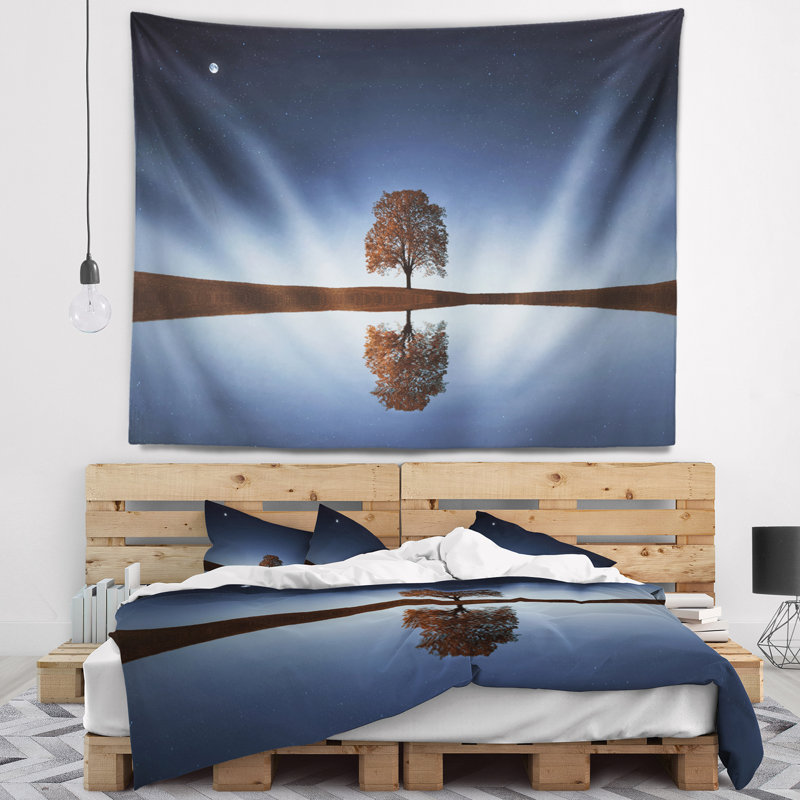 Tapisserie «Arbre près du lac la nuit», H 50 po x l 60 po