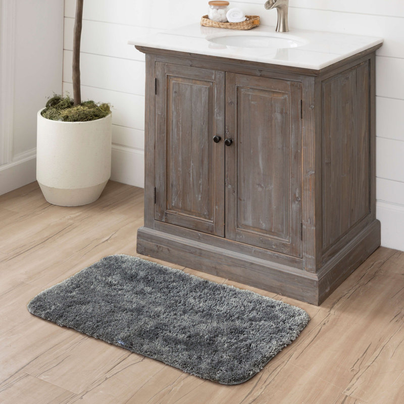 Tapis de bain rectangulaire antidérapant et résistant aux taches / à la décoloration Pirates, Gris plume, L 24 po x L 40 po
