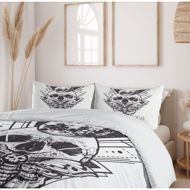 No Duvet Cover, Queen Duvet Cover + 2 Standard Shams