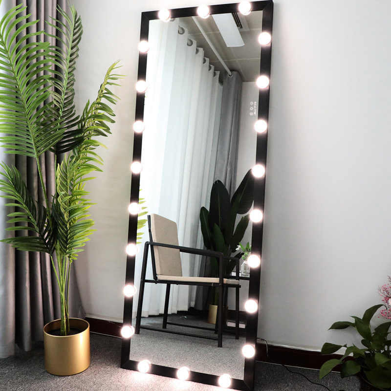 Miroir de chambre à coucher de style avec lumières: 3 modes de couleurs, 63 po x 24 po, noir, fixation murale, commande tactile, éclairage du corps complet en aluminium