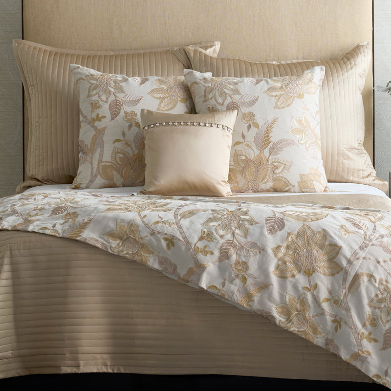 The Met x Ann Gish Bramshill Throw