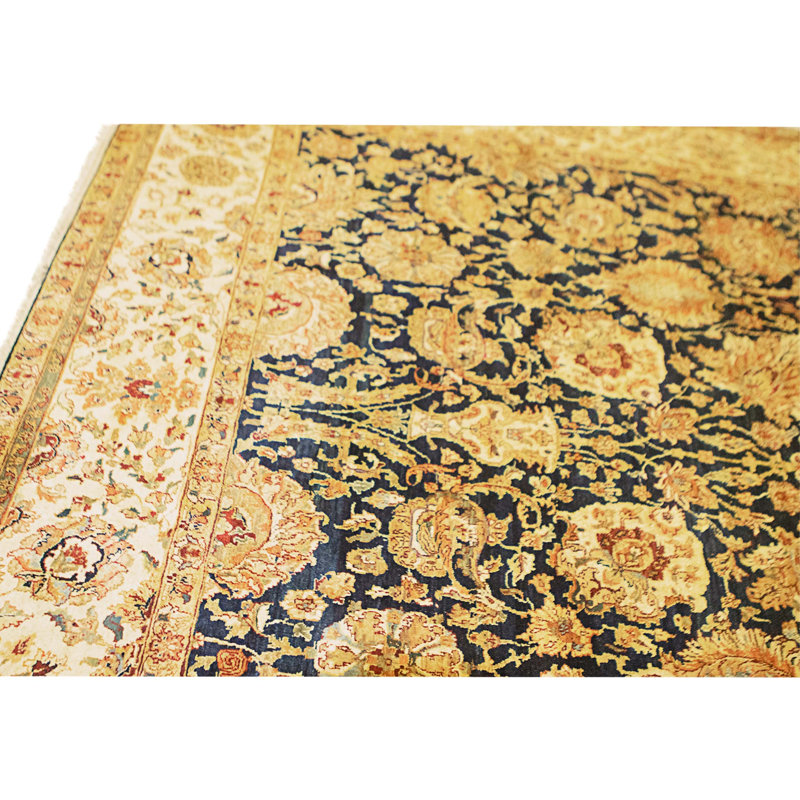 Tapis bleu et crème noué à la main de haute qualité
