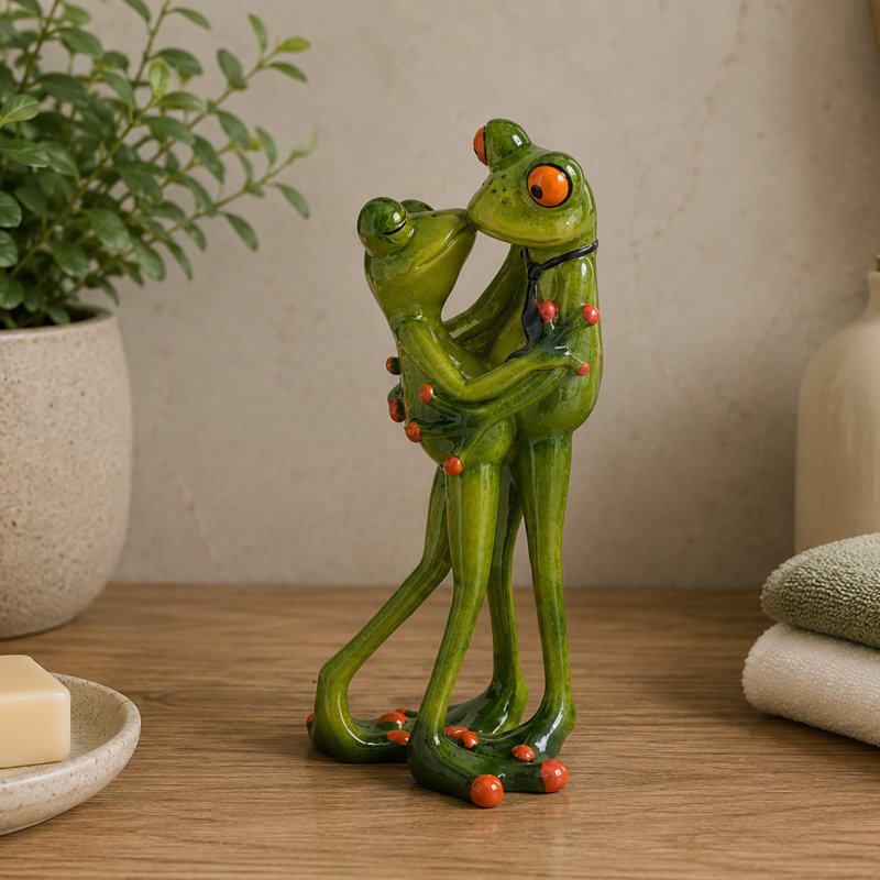 Figurines & Sculptures