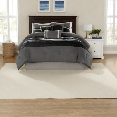 Luxurious Faux Suede King Bedding Set Black For Cozy Bedrooms