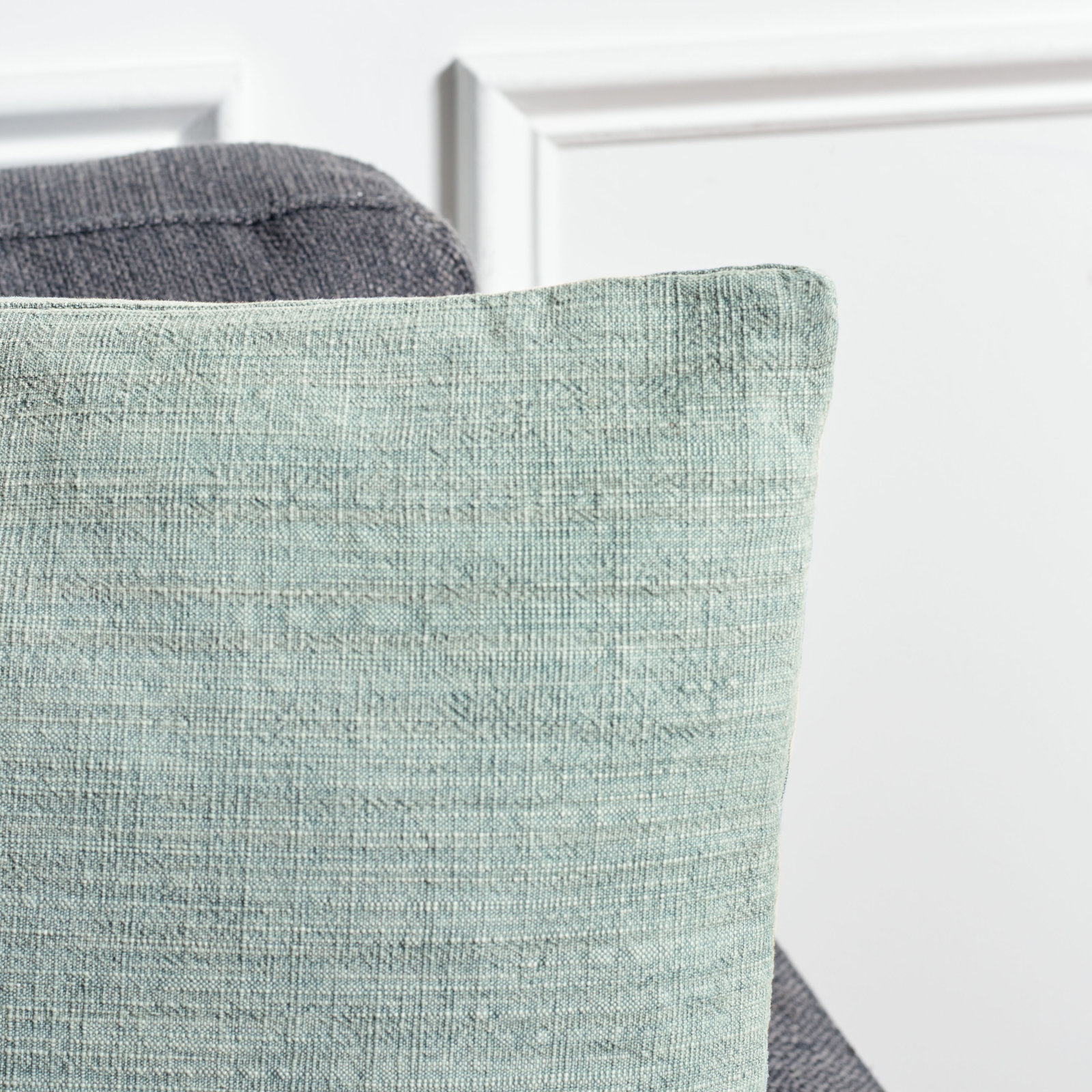 Cale 18" x 18" Cotton Throw Pillow, Green