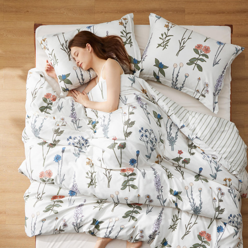 Bedsure Floral Comforter Set, King Comforter + 2 King Shams, Coconut White Floral