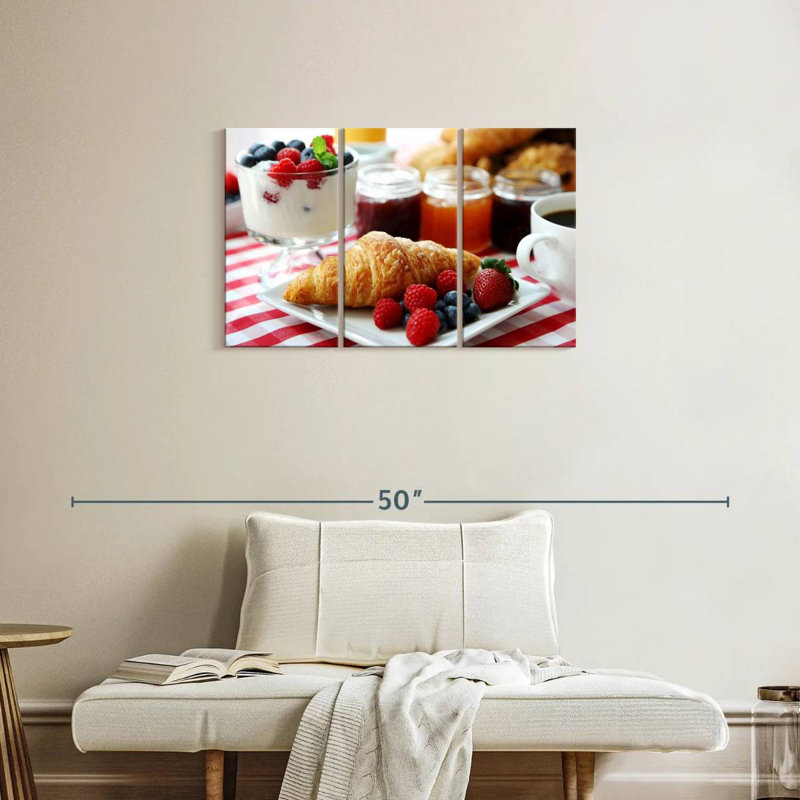 Yarlin croissant et baies, H 20 po x l 33 po