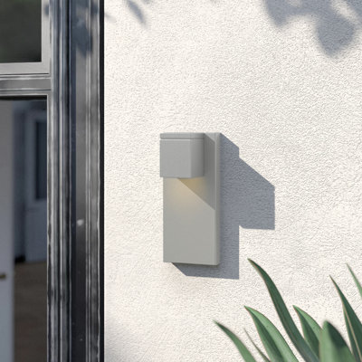 Addilynn Aluminum LED Wall Light