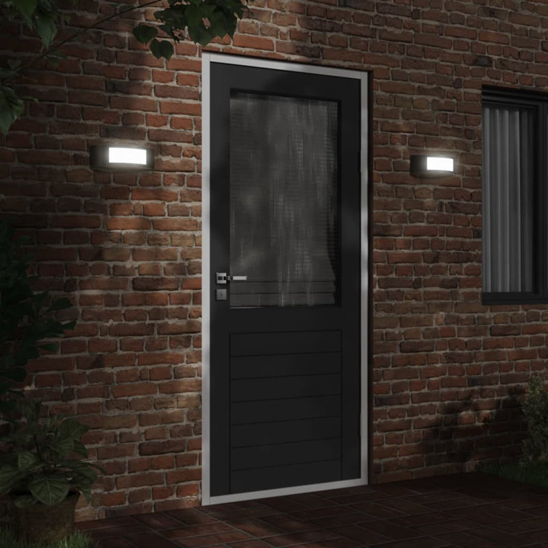Daquante Plug-in 1 Light Outdoor Wall Light, Black