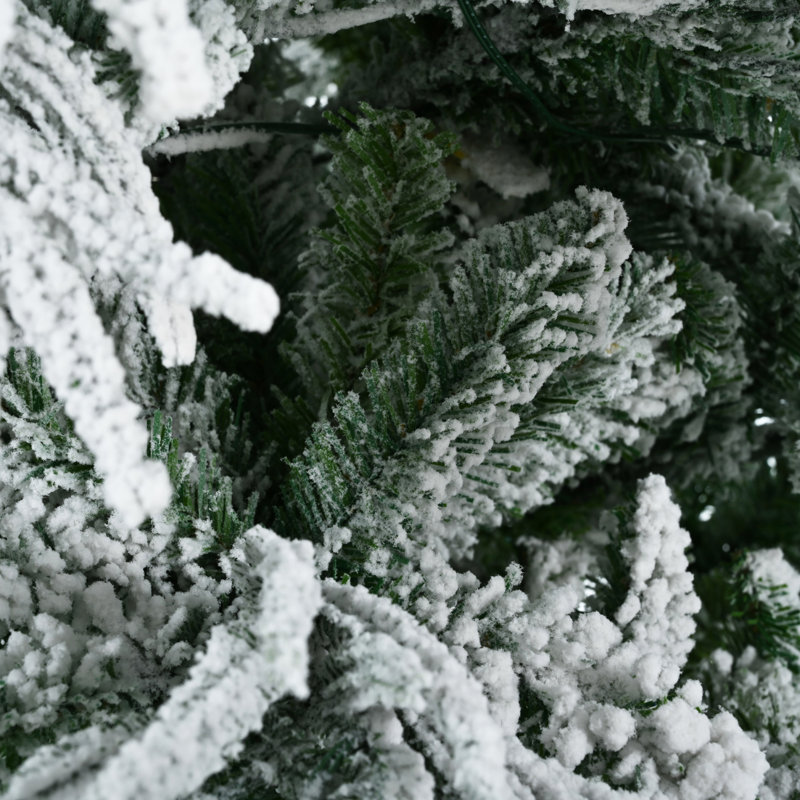 Arbre de Noël artificiel enneigé 4 pi, 6 pi, 7,5 pi avec 800 lumières, différents motifs clignotants pour une célébration joyeuse