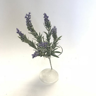 Arrangement floral lavande dans un vase