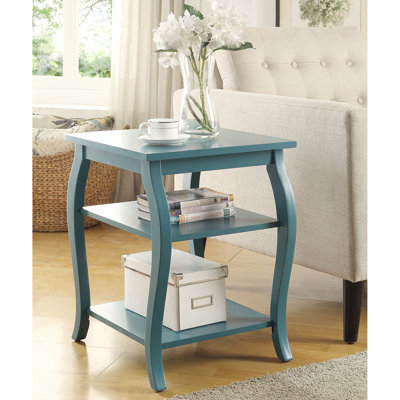 Table d'appoint turquoise avec pied carré et 2 tablettes ouvertes pour le rangement, pied en bois, supporte jusqu'à 18 kg le plateau, supporte jusqu'à 4,5 kg l'étagère (démontée), dimensions : 45,7 x 45,7 x 58,4 cm.