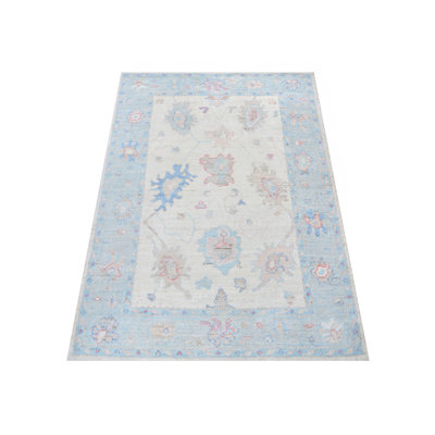 Ushak Wool Weft