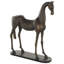 Sculpture de cheval en polystone gris et bleu, rehaussÃ©e de touches dorÃ©es brossÃ©es et posÃ©e sur un socle ovale noir