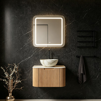 Meuble-lavabo de 24 po avec lavabo, meuble-lavabo rayé à bords arrondis avec tiroir, cuve en céramique blanc mat et plateau en pierre frittée à motif travertin, pré-assemblé, grain de bois naturel