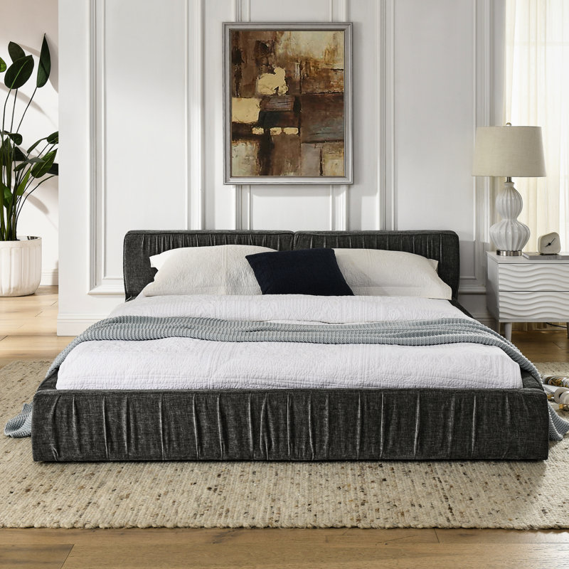 Structure de lit grand format avec fond en chenille, aspect plissé, style moderne, couleur grise, solide pour une utilisation durable, lit plateforme, quincaillerie d'assemblage simple, tête de lit, tissu