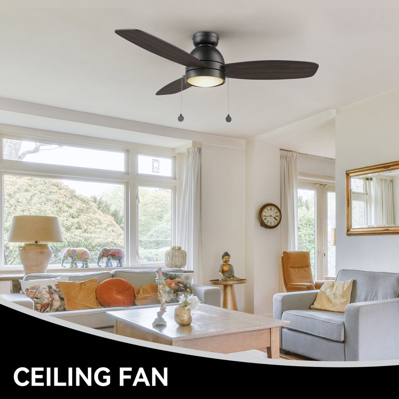 Gurdip 3-blade pull chain ceiling fan with light