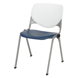 Chaise empilable en poly sans accoudoirs Kool