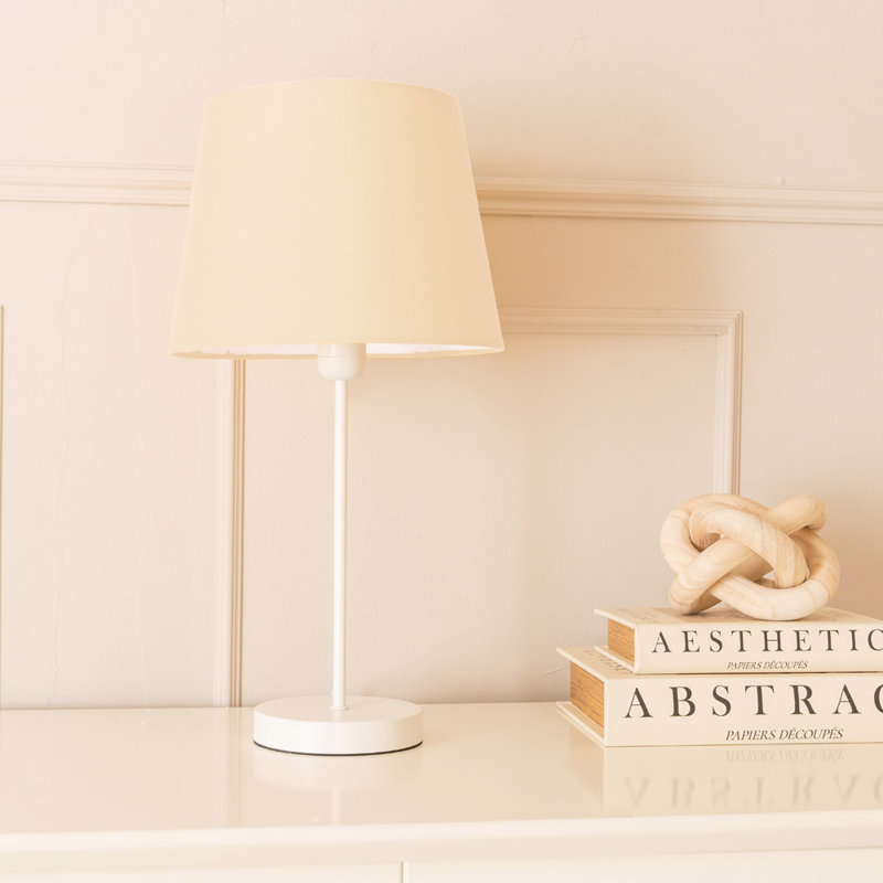 Reselva Metal Table Lamp