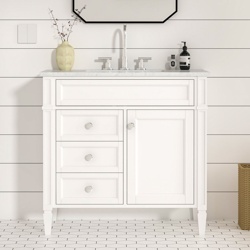 Ensemble de meuble-lavabo autoportant 36 po Alexxis blanc mat avec plateau en marbre de Carrare, Blanc