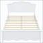 Lit plateforme en bois avec tête de lit-126553935