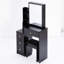 Meuble-lavabo gauche noir avec tabouret rembourré et très grand miroir coulissant, rangement multi-couches pour espaces restreints