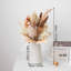 Ornements de fleurs simulées-983200587