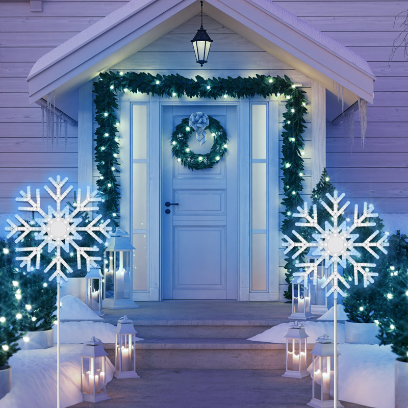 Twinkle Lighted Window Décor