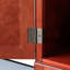Armoire de rangement à 8 portes avec 4 tablettes en cerisier pour une efficacité énergétique