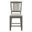 Chaises en bois à hauteur de comptoir et chaises rembourrées-942439135