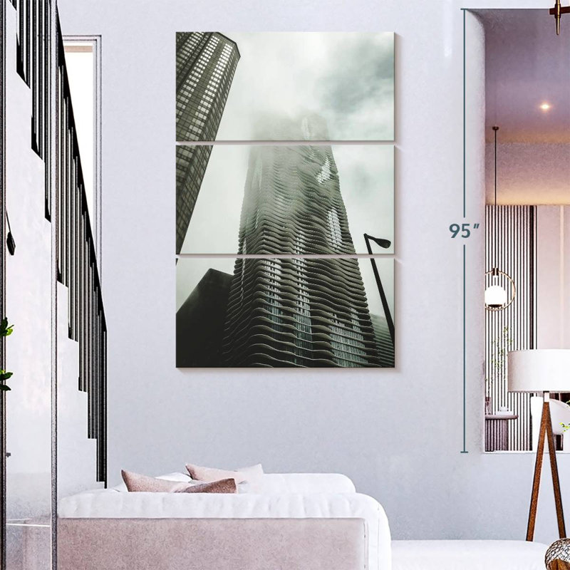 Lilie Chicago Skyscraper, 32" H x 20" W