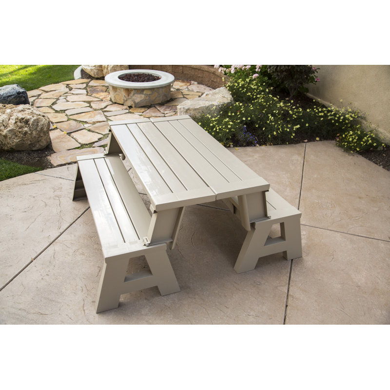 Liliann Convert A Bench, Adobe
