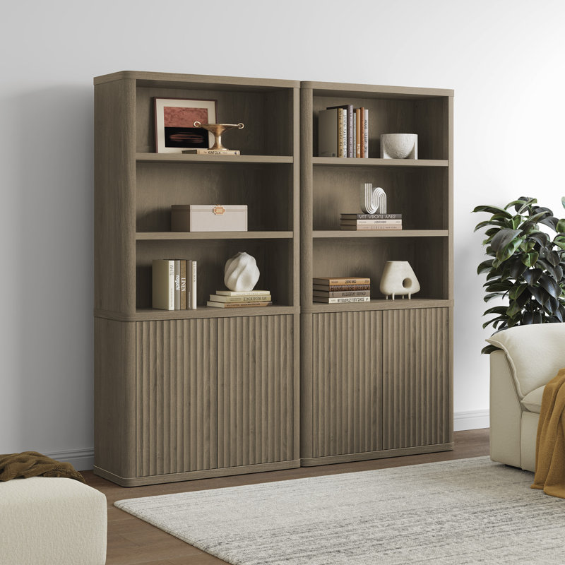 Bibliothèque Cesiro à 6 niveaux avec 2 portes cannelées et tablettes réglables, Aulne gris