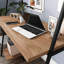 Bureau spacieux avec huche