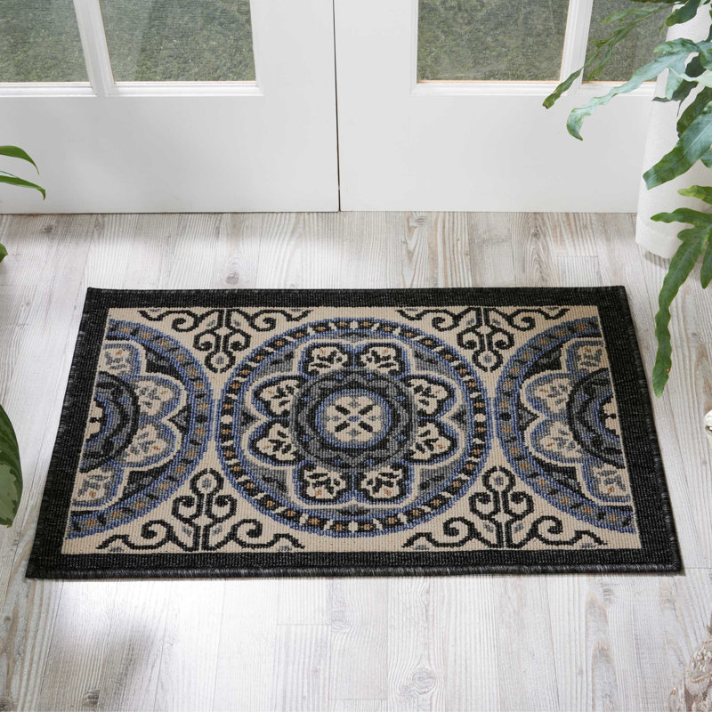 Damask Indoor / Outdoor Rug, Rectangle 1'9" x 2'9"