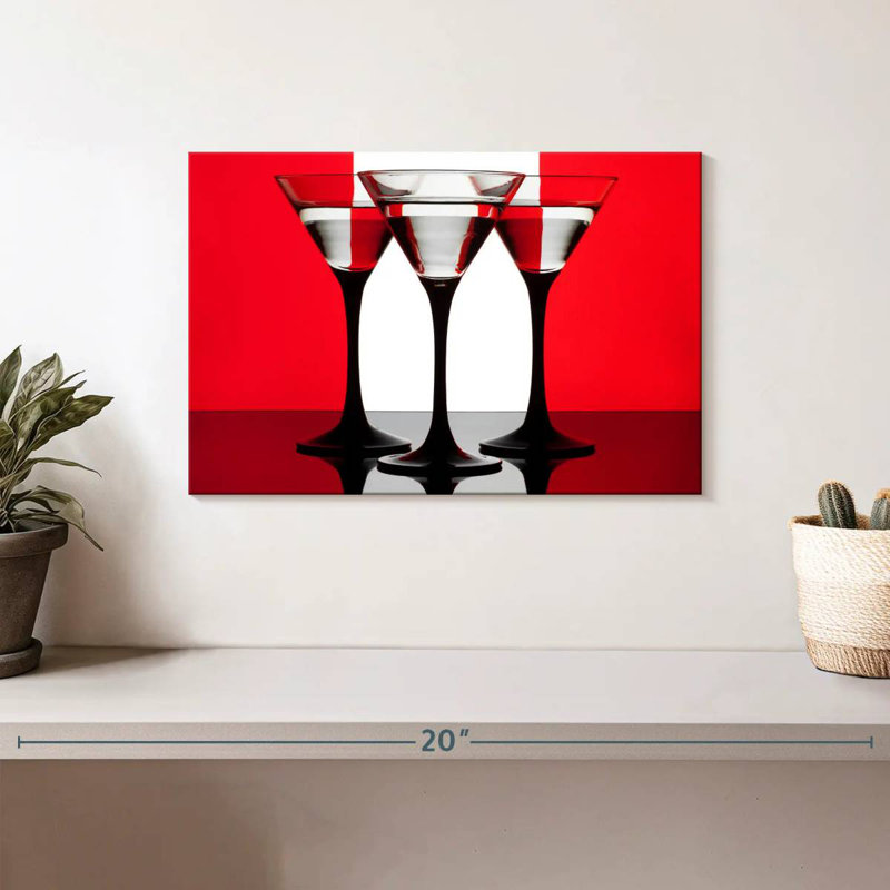 Yarlin trois cocktails Martini, H 8 po x l 12 po