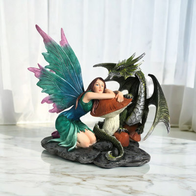Figurine de fée avec dragon 6,75 "