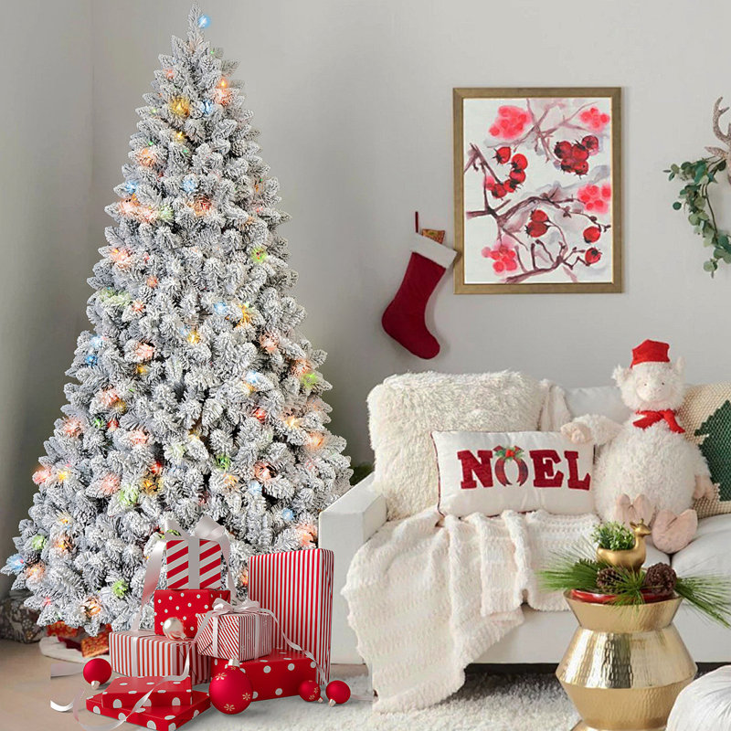 Arbre de Noël 4 pi avec 150 lumières colorées UL et 21 pommes de pin naturelles - 366 pointes en PVC enneigées, branches articulées, support en métal stable, installation facile