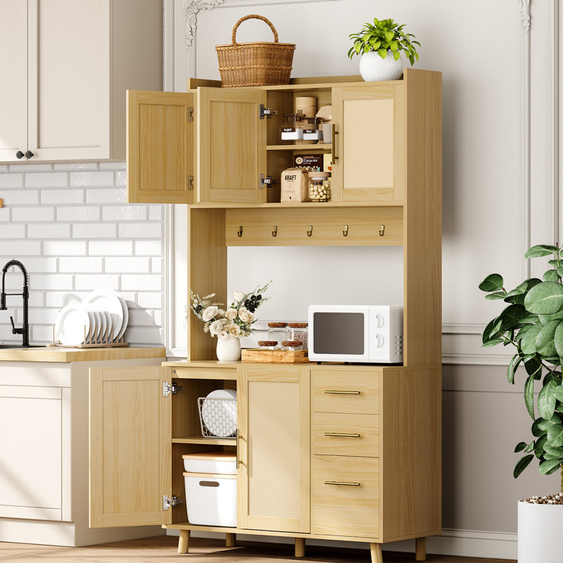 Armoire-buffet de 71 po de hauteur avec rangement, buffet autoportant avec huche et porte en rotin, 3 tiroirs, 6 crochets, tablettes réglables, comptoir à micro-ondes pour le salon