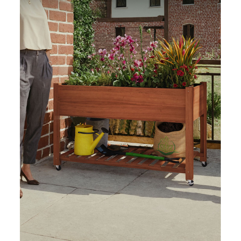 Wood Planter, Brown, Cedar