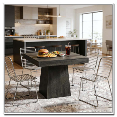Table carrée, table basse